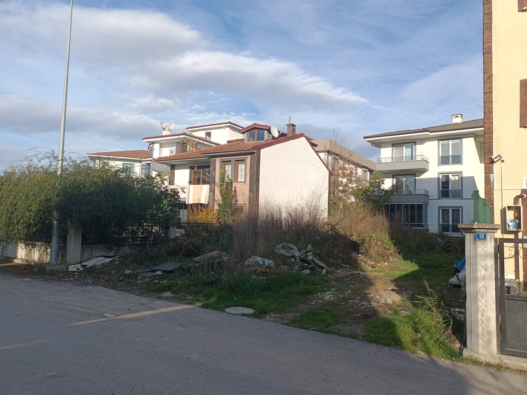 SERDİVAN SATILIK İMARLI ARSA YAZLIK...